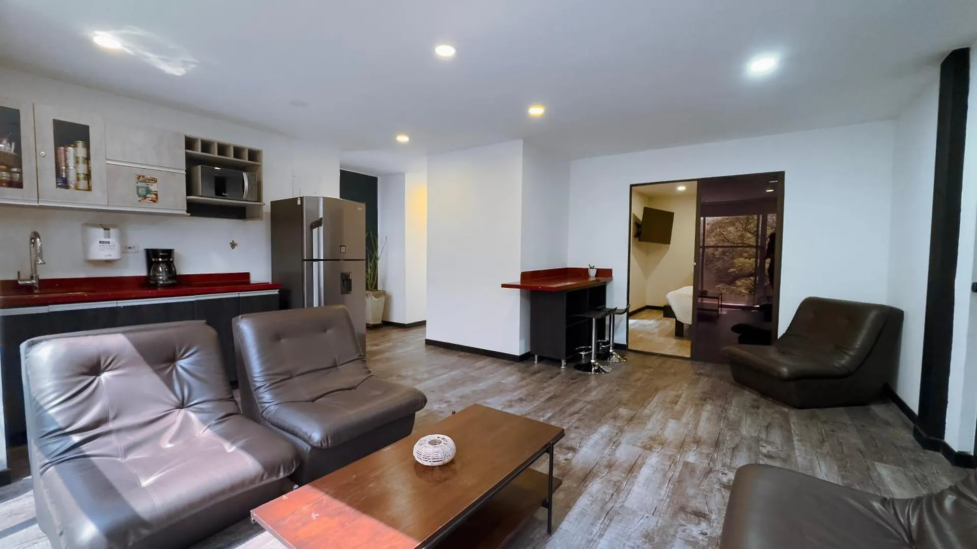Provenza Lofts Aparthotel Medellin 3*,