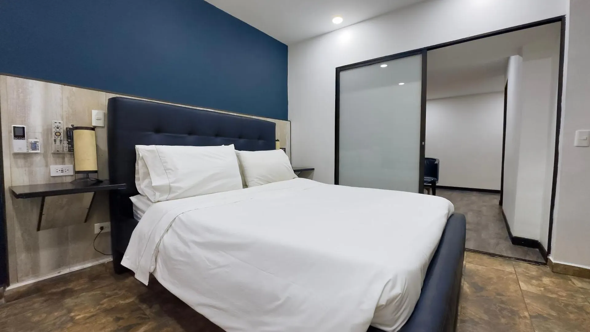 Provenza Lofts Aparthotel Medellin 3*,