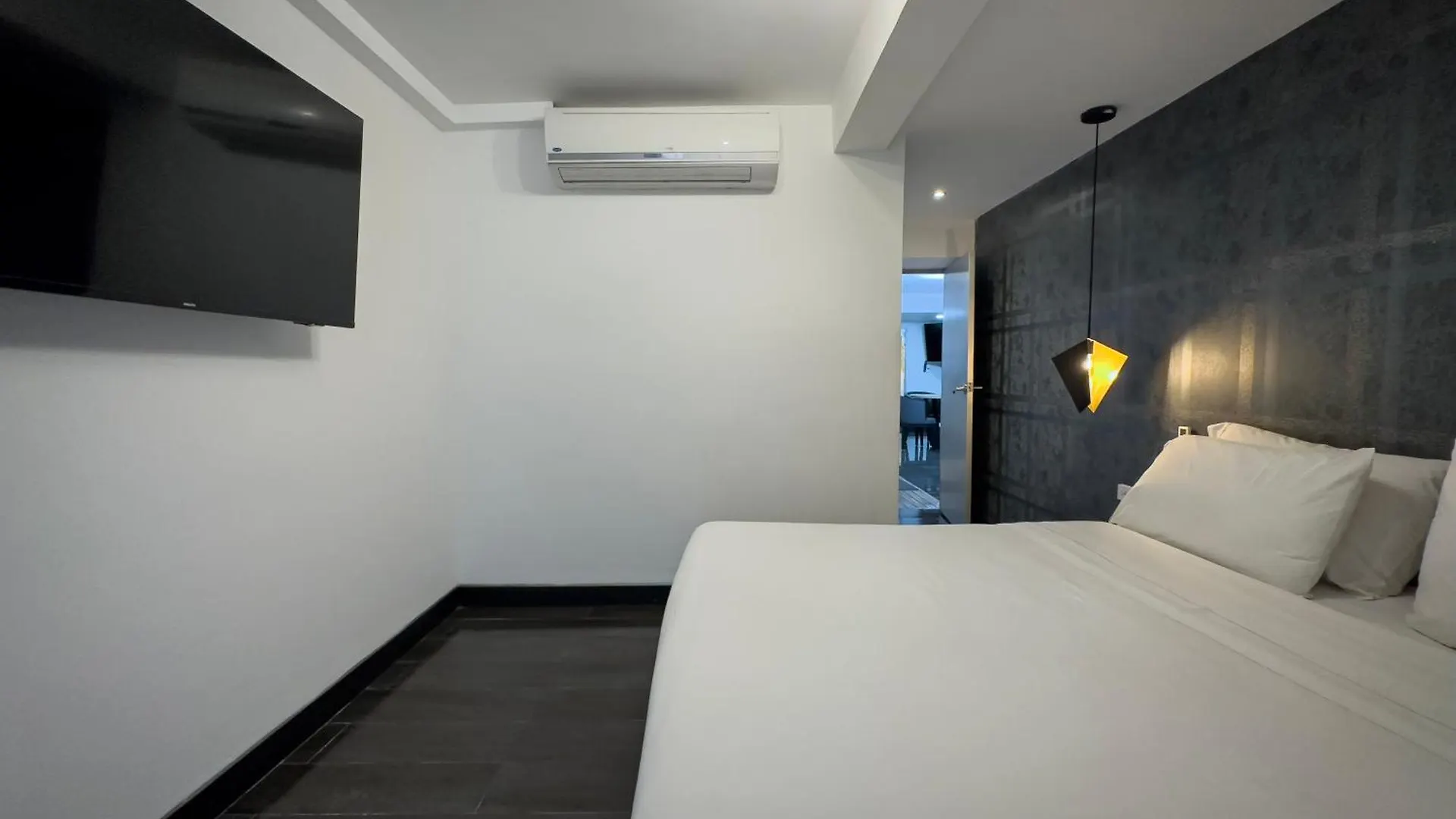 Provenza Lofts Aparthotel Medellin 3*,